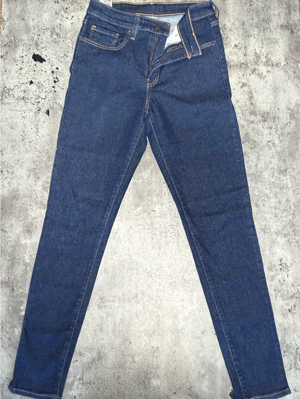 Levi’s Women’s High Rise Skinny - Picture 5 of 6